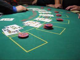 Layar Crash game dengan tombol cashout